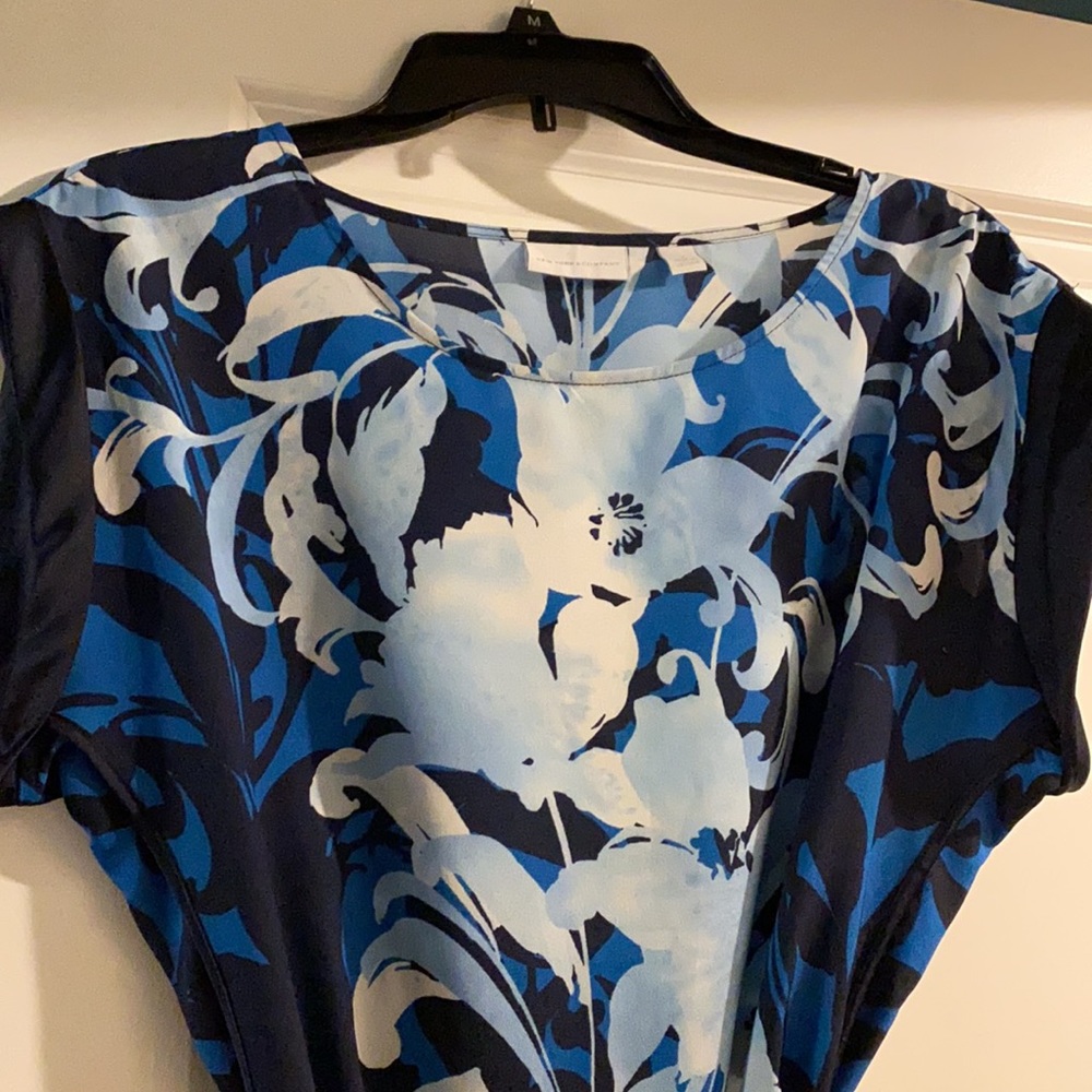 New York & company blouse. Size medium. NWOT